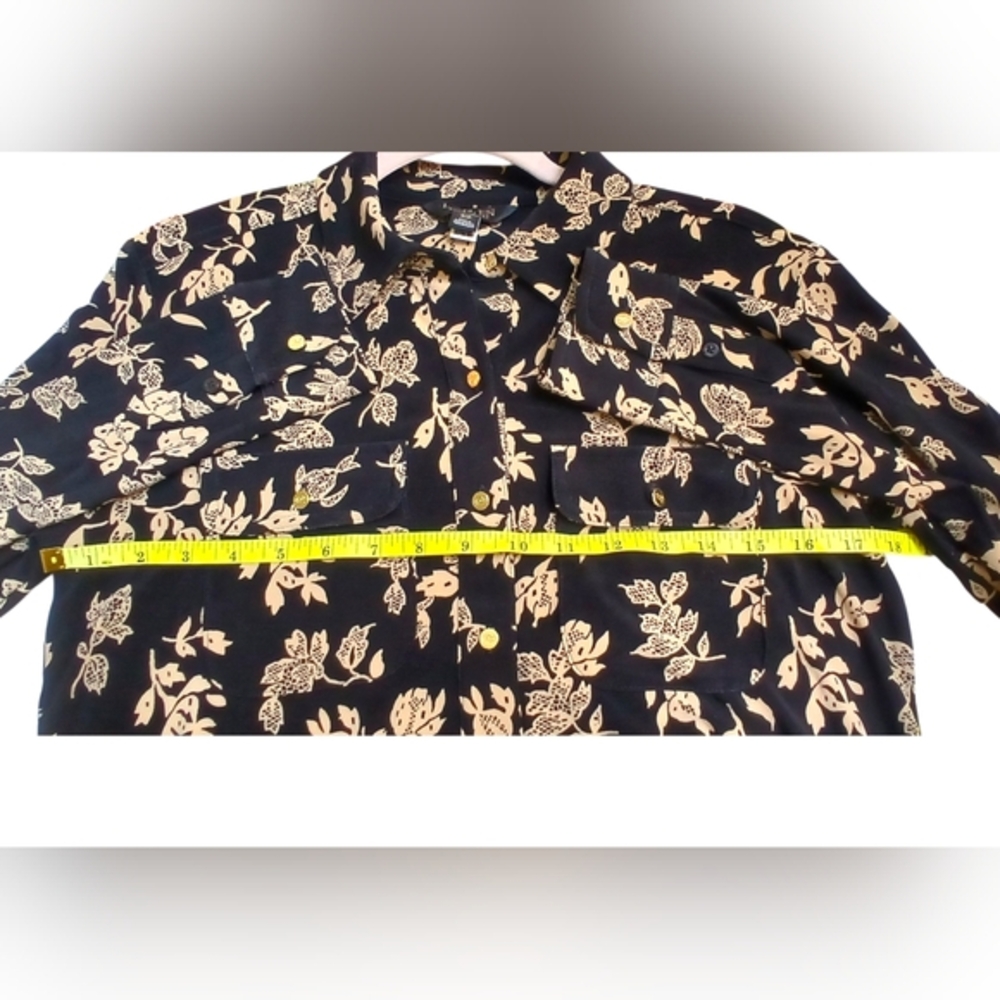 Lauren Ralph Lauren Women's Black Floral Stretch Button Up Blouse-Size SM NWOT - Picture 3 of 5